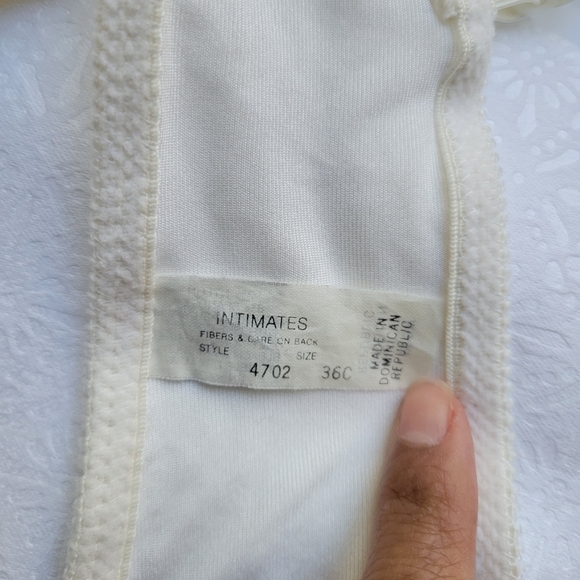 Christian dior vintage bra. - Picture 8 of 10